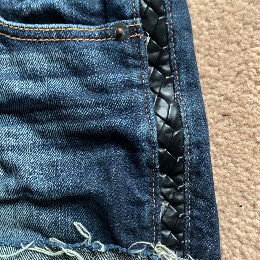 Shorts - Picture 4 of 4